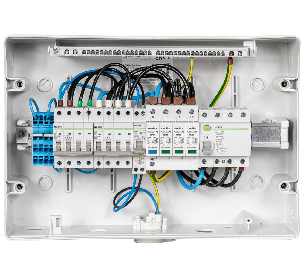 MADEnR - COFFRET AC TRI 9-18KWc 2 APS TRIPHASE + PRISE